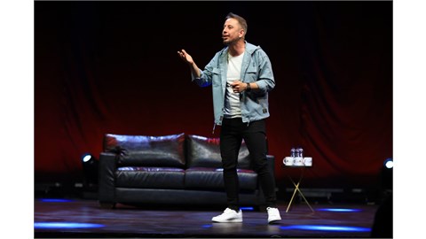 Cem İşçiler Tek Kişilik Stand-Up Adana