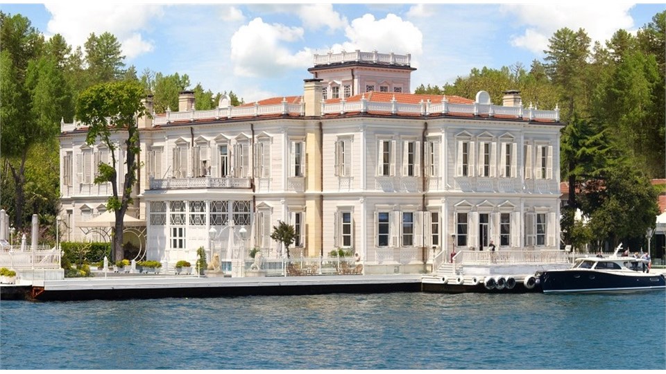 Sait Halim Paşa Yalısı'nda Kahvaltı Cazla Buşuşuyor