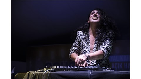 Dj Ali Taş İle 90’lar ‘2000’ler Türkçe Pop Gecesi  