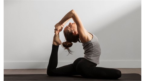 MAT YOGA DERSİ