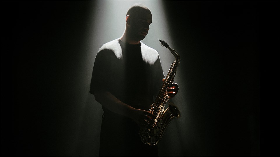 Ash – The Symphonic Experience w/ Eurasia Philharmonic Orchestra