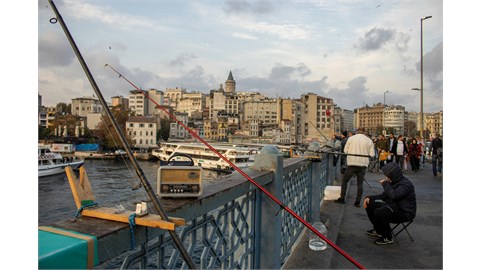 Uygulamalı Fotoğraf Atölyesi: Kabataş–Karaköy–Sirkeci
